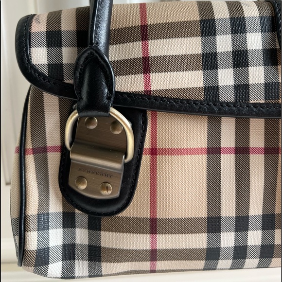 🚫SOLD🚫 Authentic Burberry Shoulder Bag - Picture 5 of 16